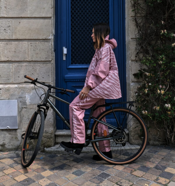 Vihmapontšo lühike I  Pink Zebra